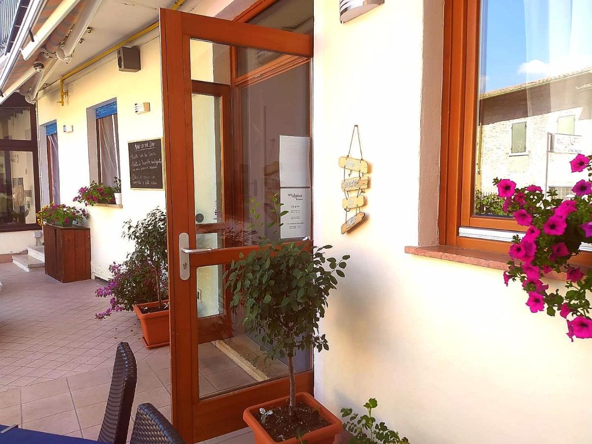 Hotel Luisa Brenzone sul Garda Exteriör bild