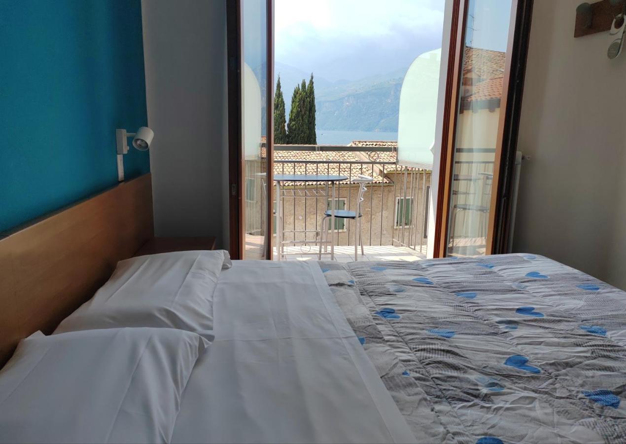Hotel Luisa Brenzone sul Garda Exteriör bild