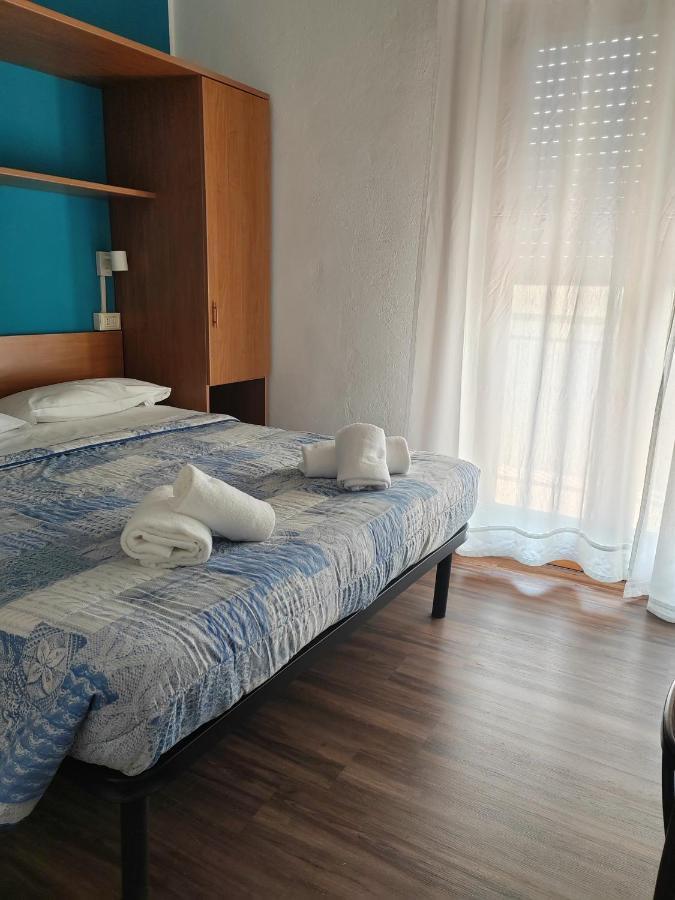 Hotel Luisa Brenzone sul Garda Exteriör bild