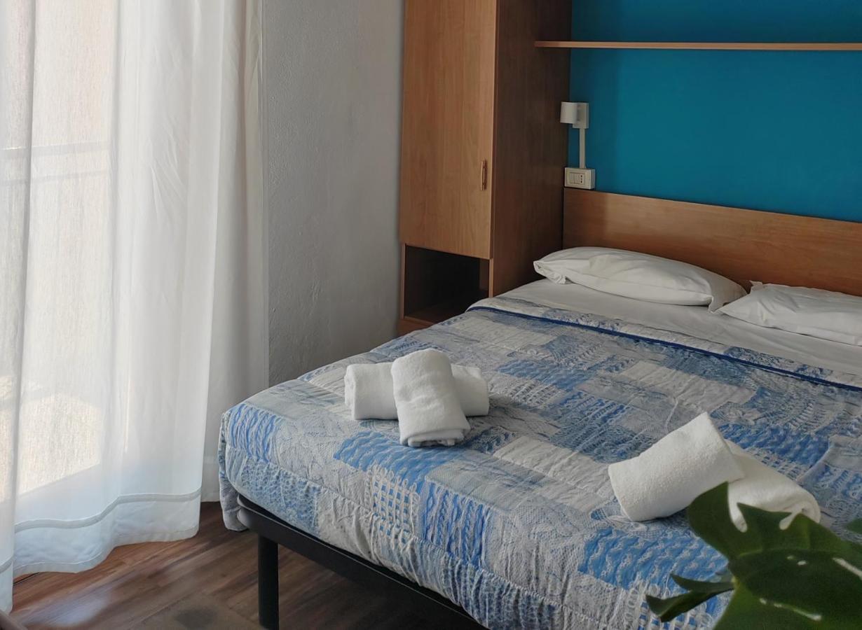Hotel Luisa Brenzone sul Garda Exteriör bild