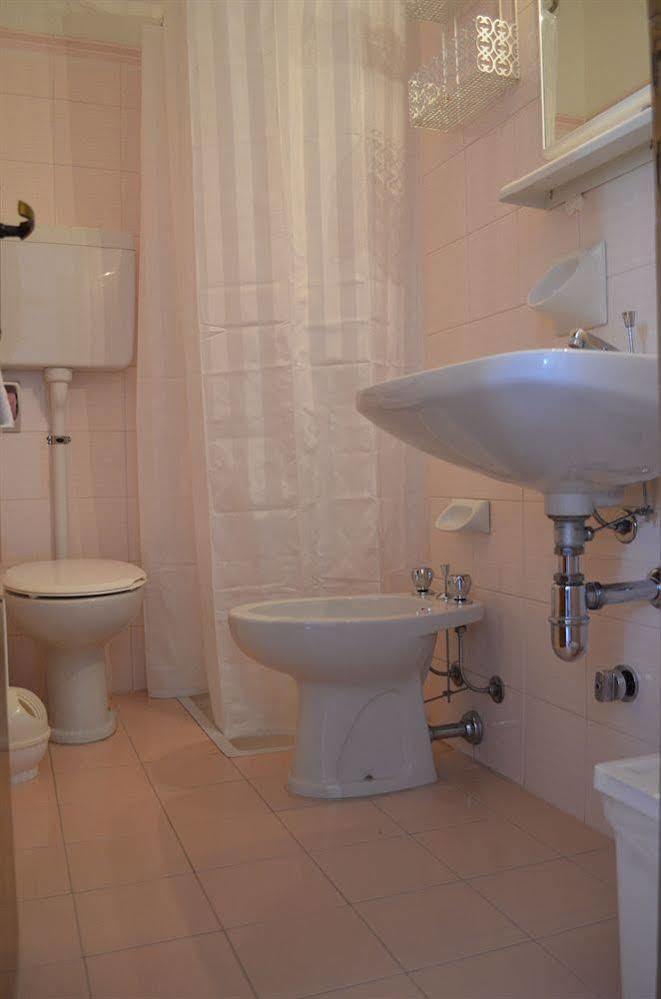 Hotel Luisa Brenzone sul Garda Exteriör bild